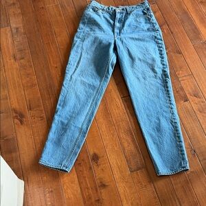 Mother Snacks sz 29 High-Waist Straight leg. Light Blue Denim Jeans